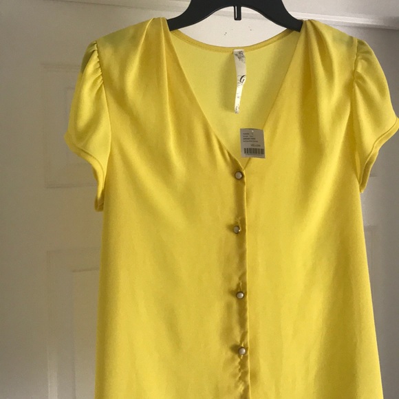 Button Front Yellow Blouse - Picture 2 of 6
